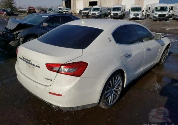 Maserati Ghibli cena 42900 przebieg: 88000, rok produkcji 2015 z Rzeszów małe 137